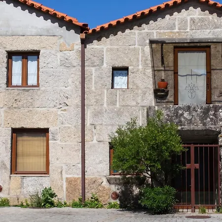 Spacious Family House In Nogueira With Garden Moita (Viseu)