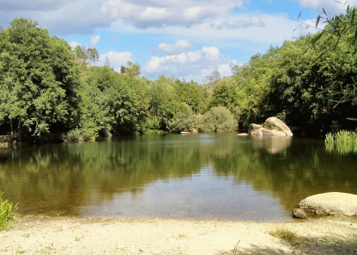 Spacious Family House In Nogueira With Garden Prázdninový dům Moita (Viseu)